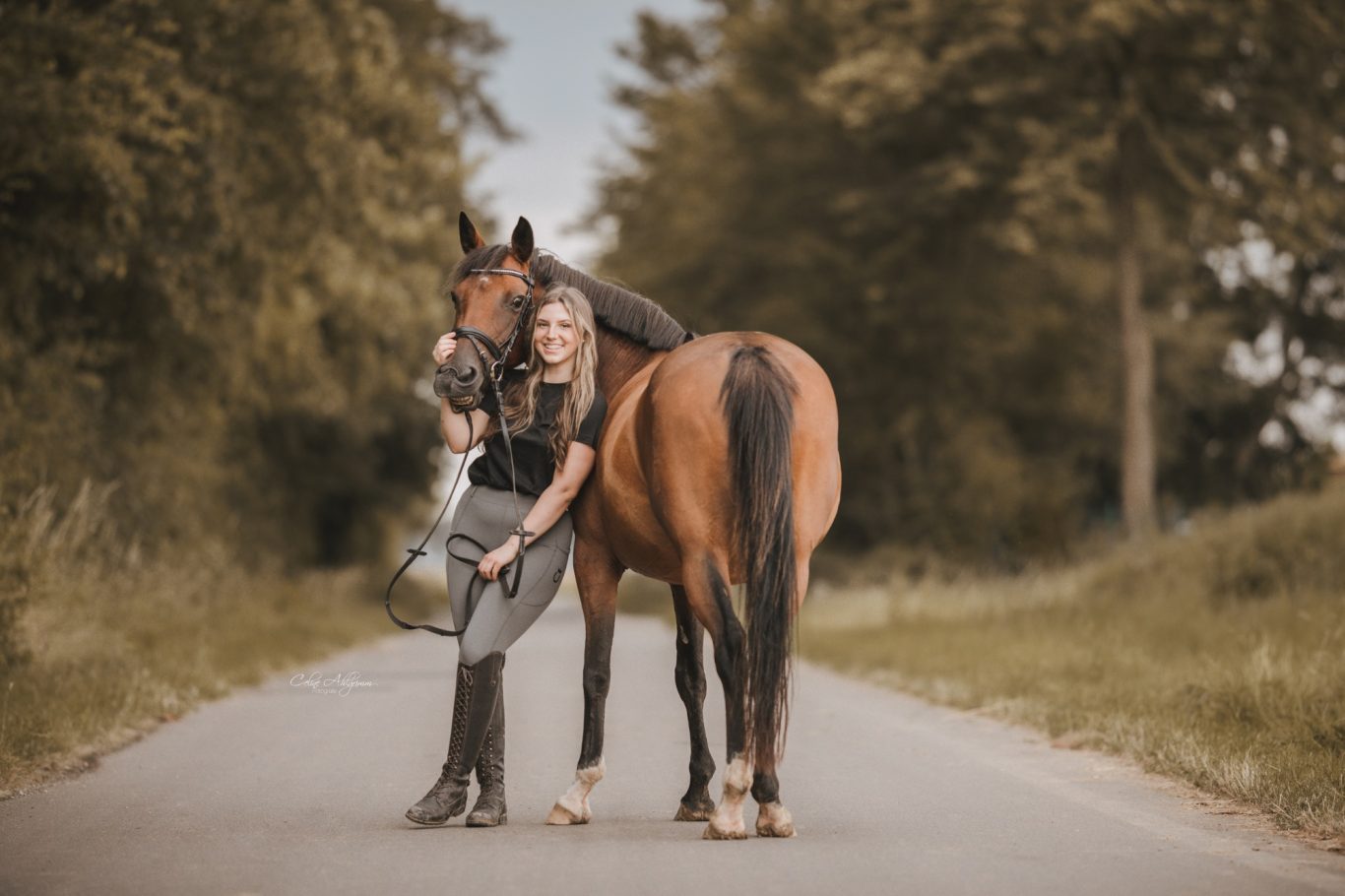 Mia Bender und Gini